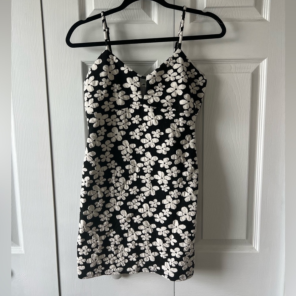 Wild fable black & white flower dress
